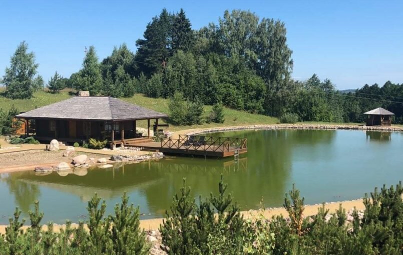 Tvenkinio planavimo ir projektavimo svarba Tvenkinio įrengimas – atsakingas procesas, reikalaujantis specifinių žinių ir patirties. Jei kyla abejonių, nuo ko pradėti ar kokius sprendimus pasirinkti, rekomenduojama kreiptis į patyrusius „OKEANA“ specialistus, kurie atlieka visus tvenkinių planavimo, projektavimo ir įrengimo darbus. Profesionalai pasirūpins viskuo – nuo žemės kasimo, reljefo formavimo, hidroizoliacinių dangų parinkimo ir klojimo iki [&hellip;]